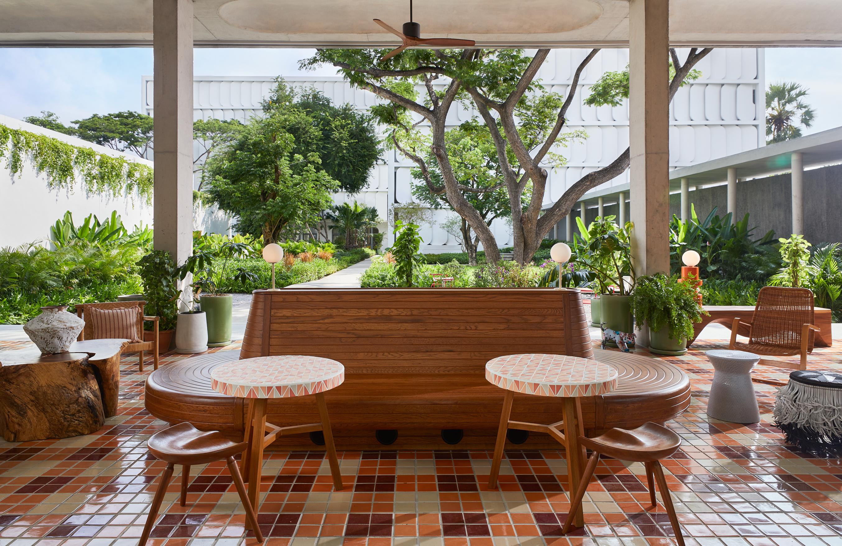 The Standard, Hua Hin Hotel Eksteriør billede The interior of the hotel